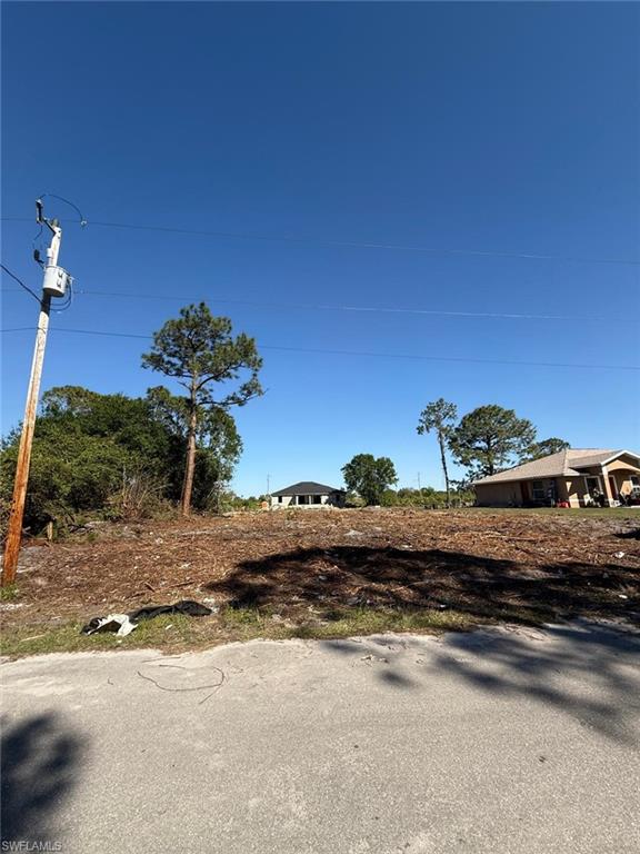 459 Loretta Ave S Property Photo 3