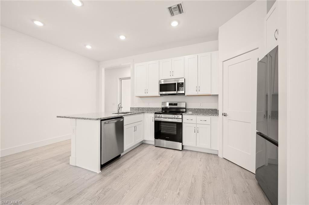 27066 Sumatra Dr Property Photo 6