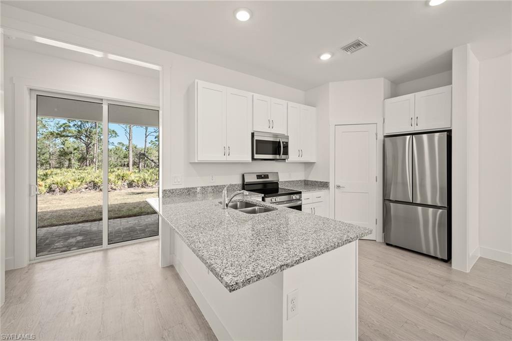 27066 Sumatra Dr Property Photo 7