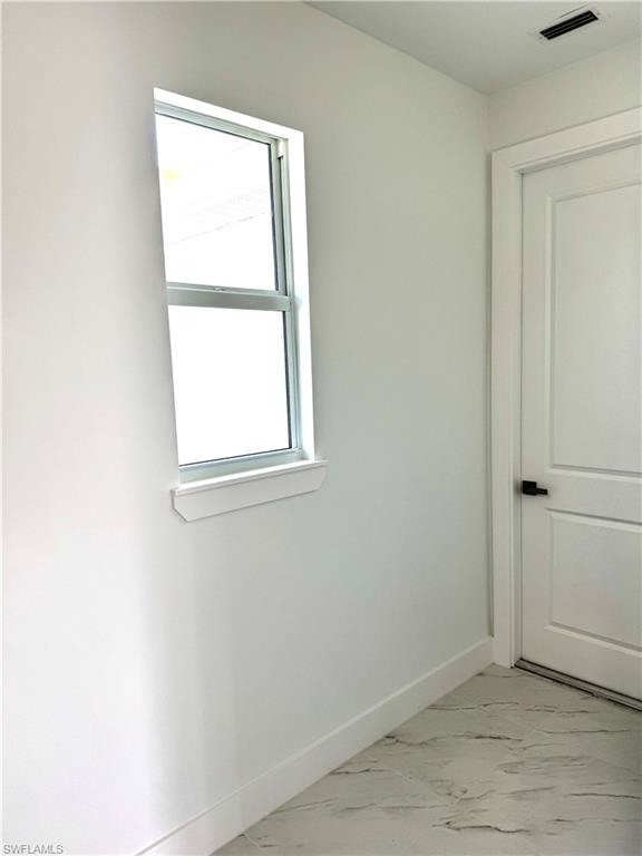 926 Anthony St E Property Photo 15