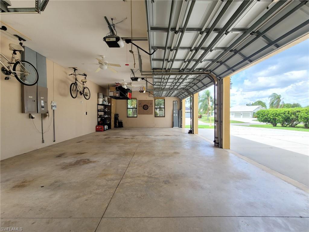 11573 Southwest Dallas Dr N Property Photo 18