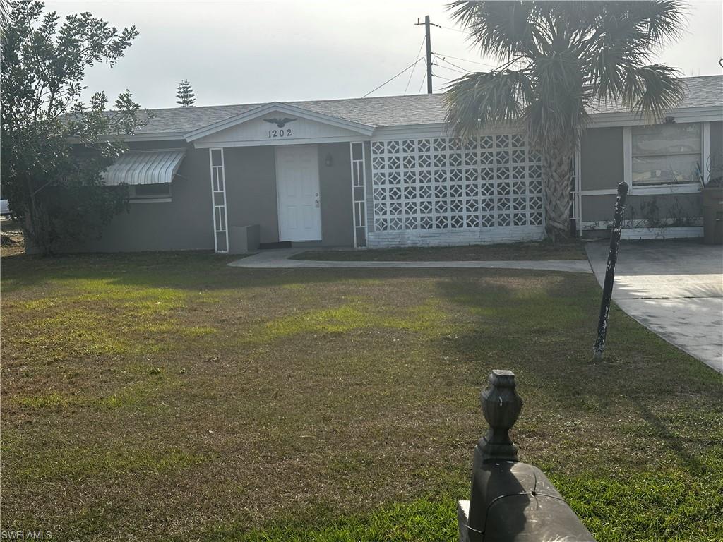 1202 Archdale St Property Photo 1