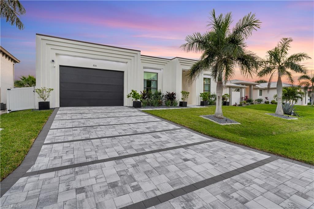 836 Miramar Ct Property Photo