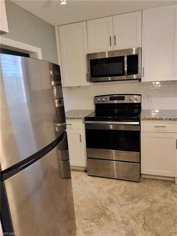 180 Turtle Lake Ct # 105 Property Photo 3