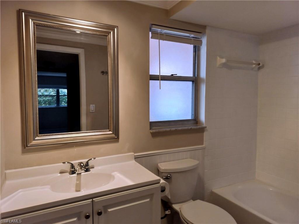 180 Turtle Lake Ct # 105 Property Photo 10