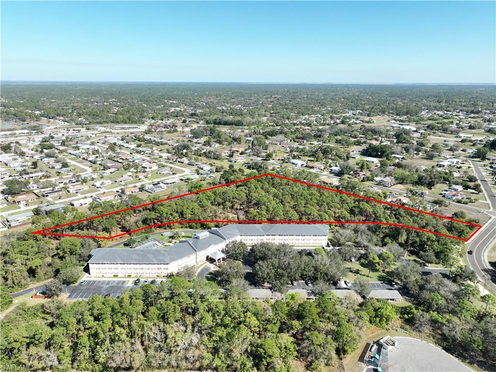 1210 Taylor Ln Property Photo