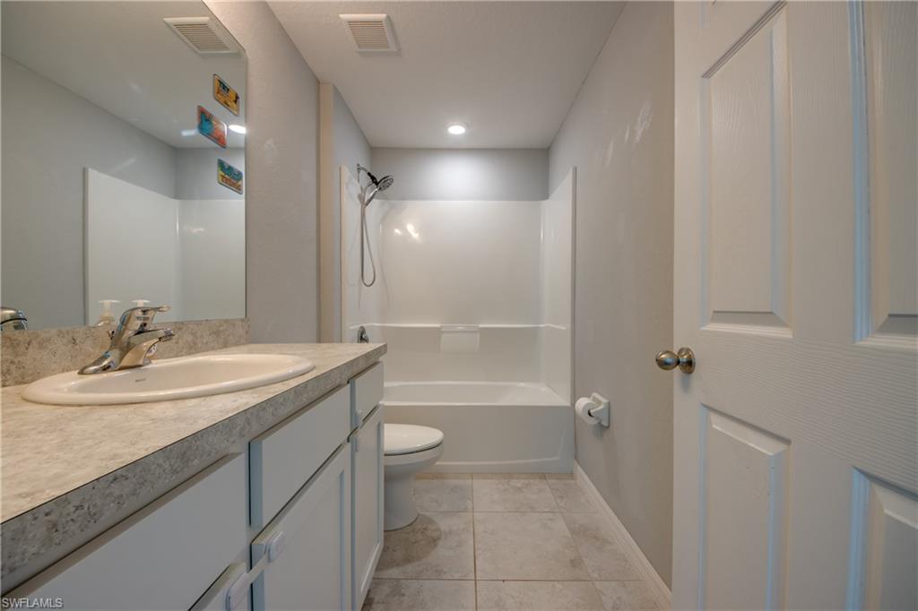 2205 Nw 8th Pl Property Photo 38