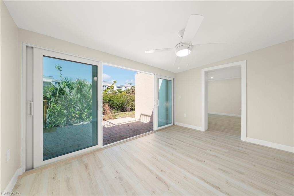 200 Periwinkle Way 132 Property Photo 10
