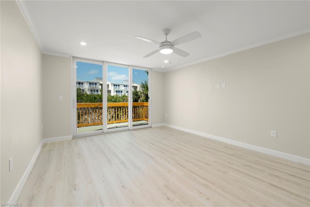 200 Periwinkle Way 132 Property Photo 27