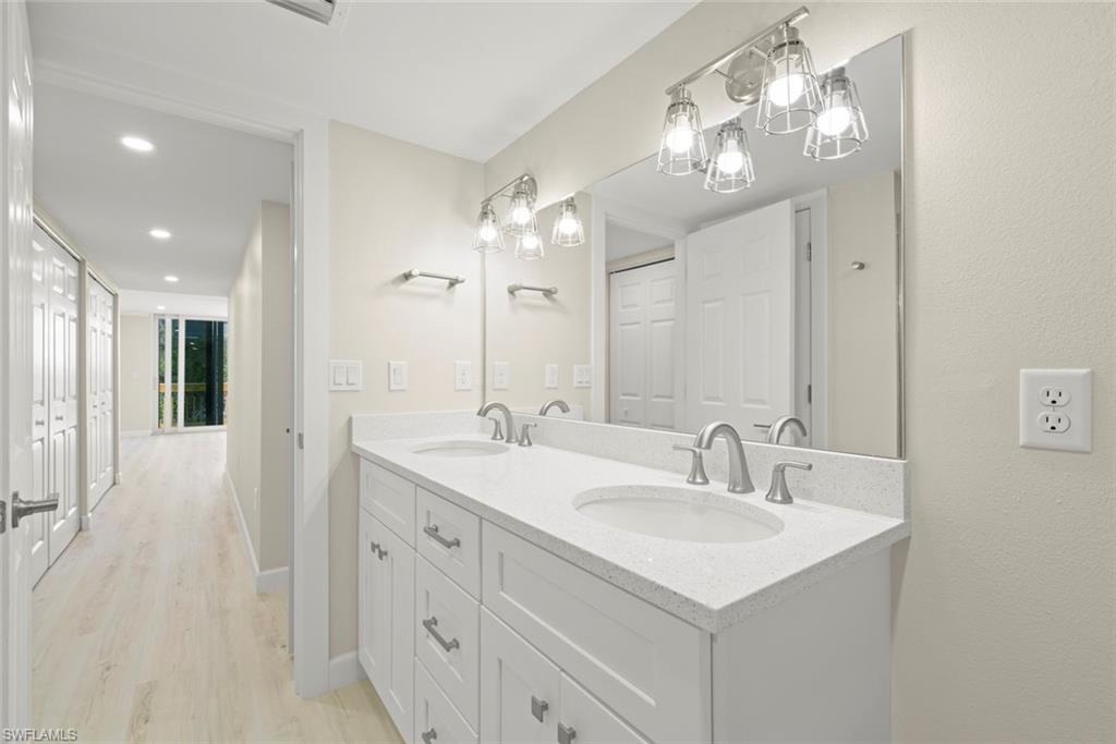 200 Periwinkle Way 132 Property Photo 29