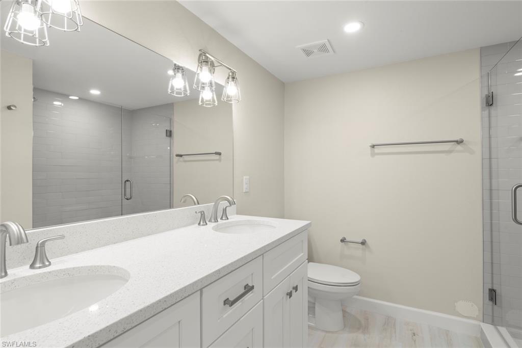 200 Periwinkle Way 132 Property Photo 30