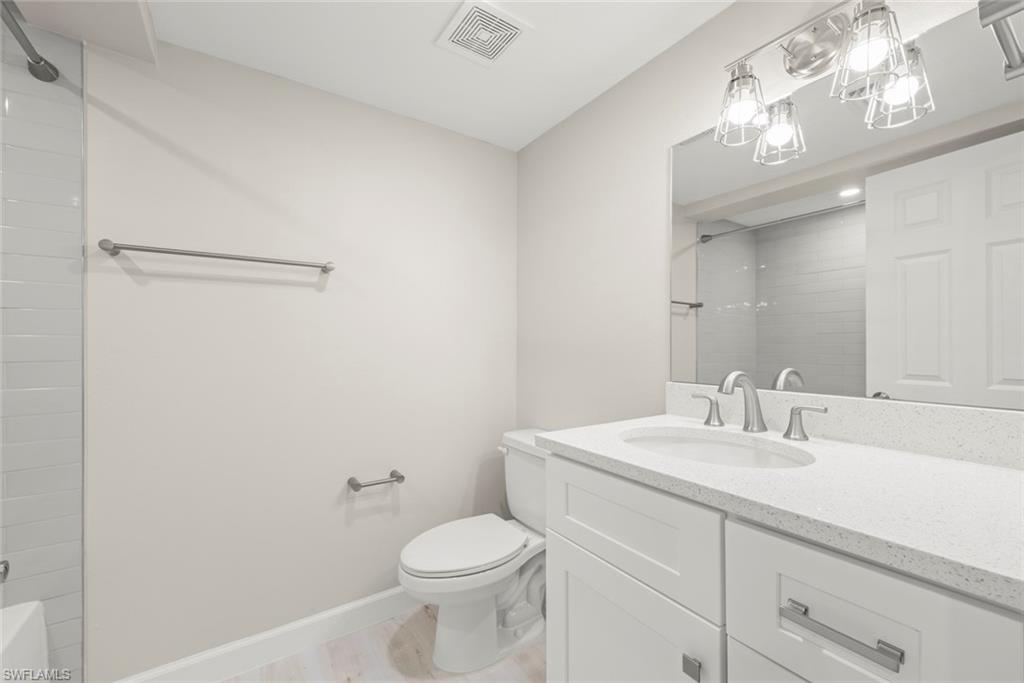 200 Periwinkle Way 132 Property Photo 38