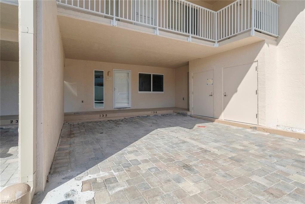 200 Periwinkle Way 132 Property Photo 40