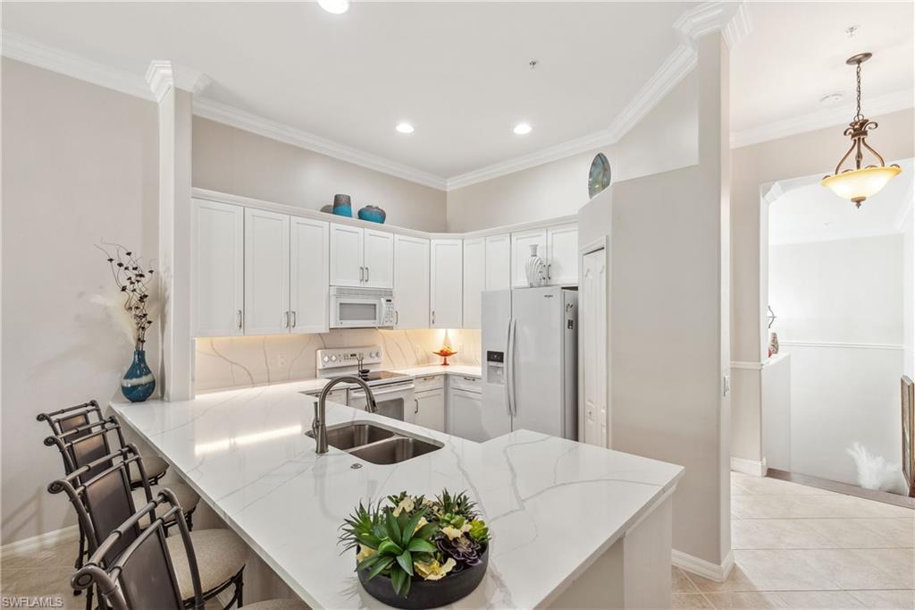 Aubrey Rogers High Real Estate Listings Main Image