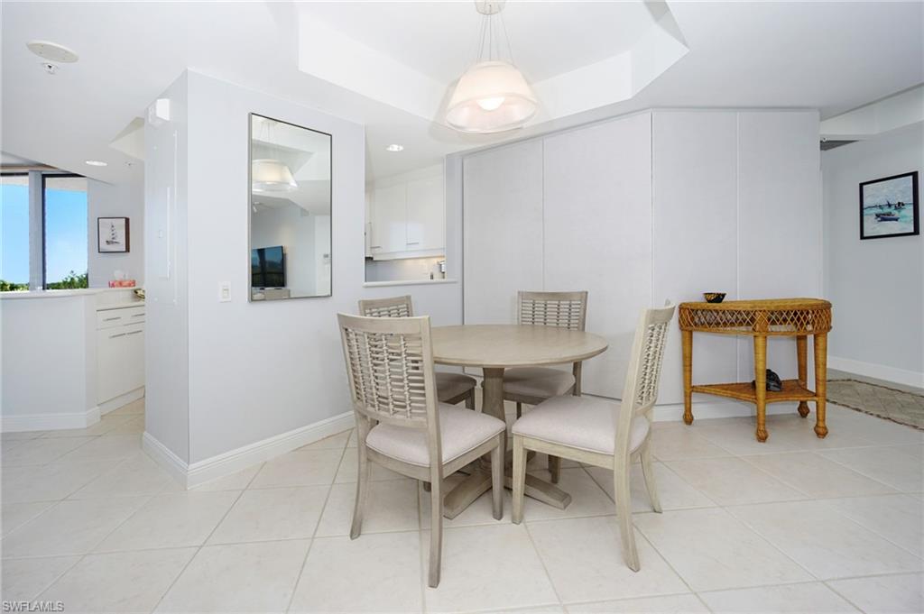 7225 Pelican Bay Blvd # 502 Property Photo 8