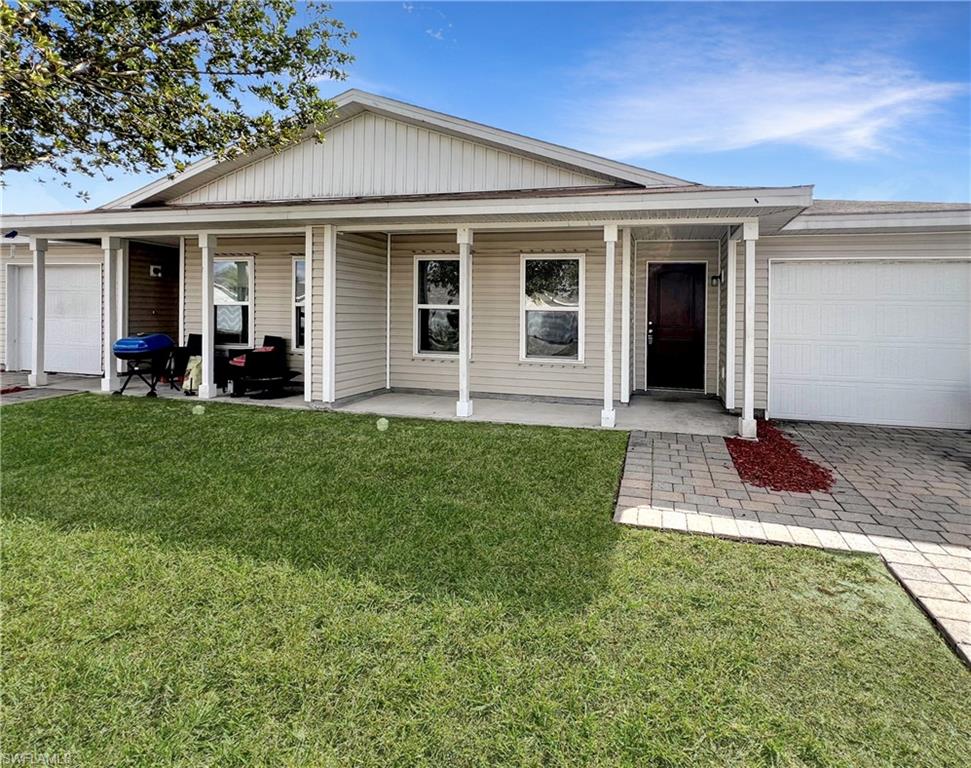 18303 Gibraltar Ln Property Photo