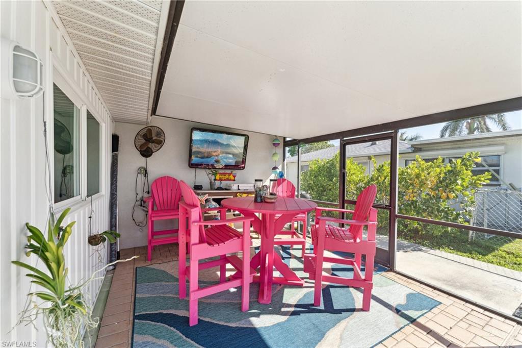 1691 Lakeside Ter Property Photo 31