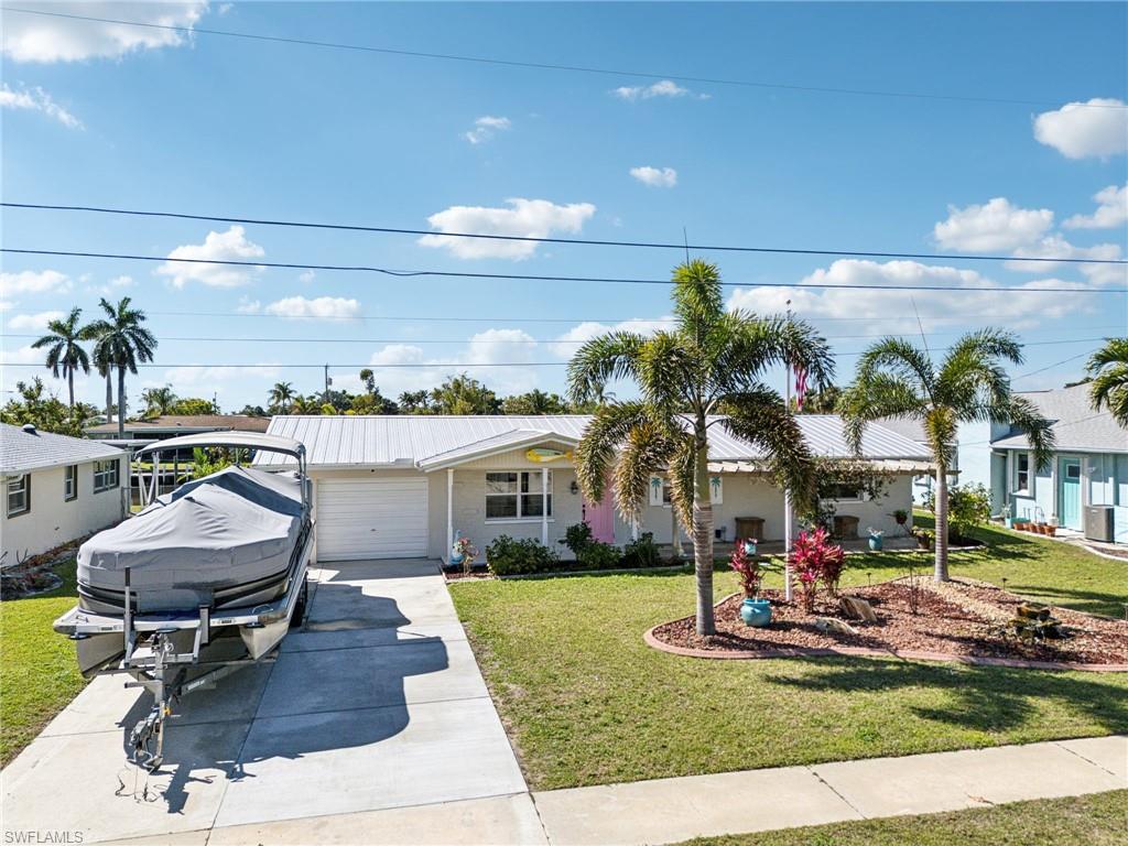 1691 Lakeside Ter Property Photo 38