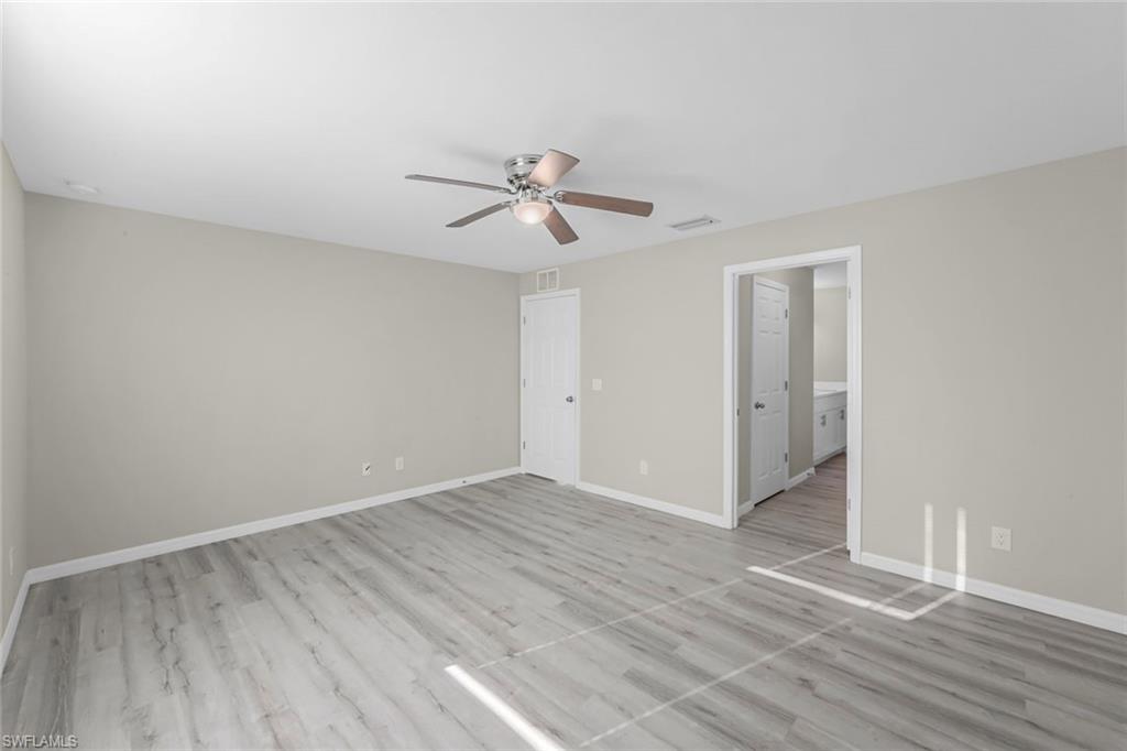 343 Lester Ave S Property Photo 11