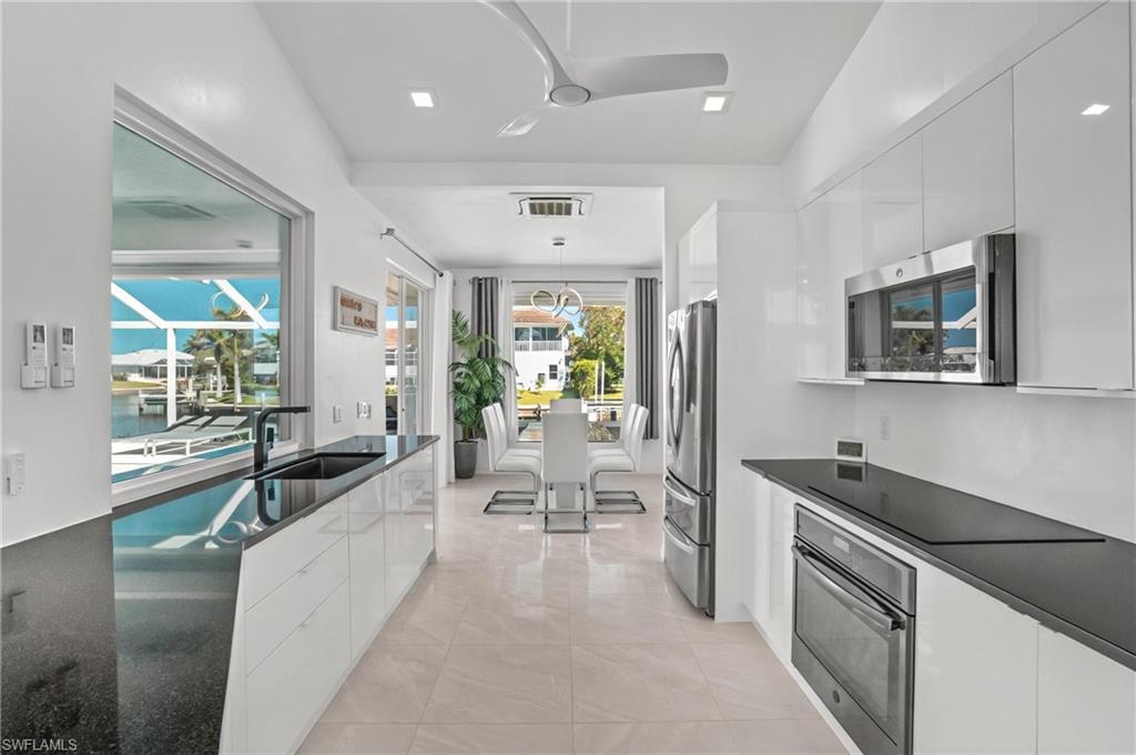 1775 Waterfall Ct Property Photo 11