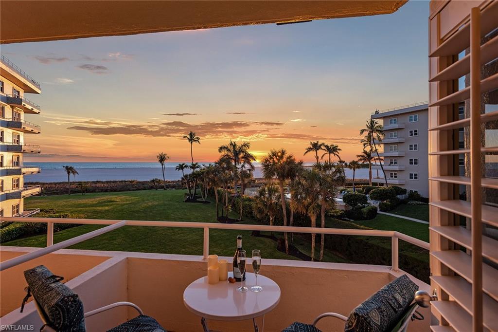 220 Seaview Ct # 305 Property Photo
