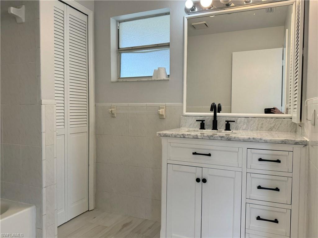 1203 Sw 34th St Property Photo 11