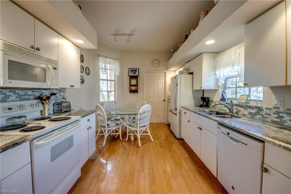 8664 Patty Berg Ct Property Photo 13