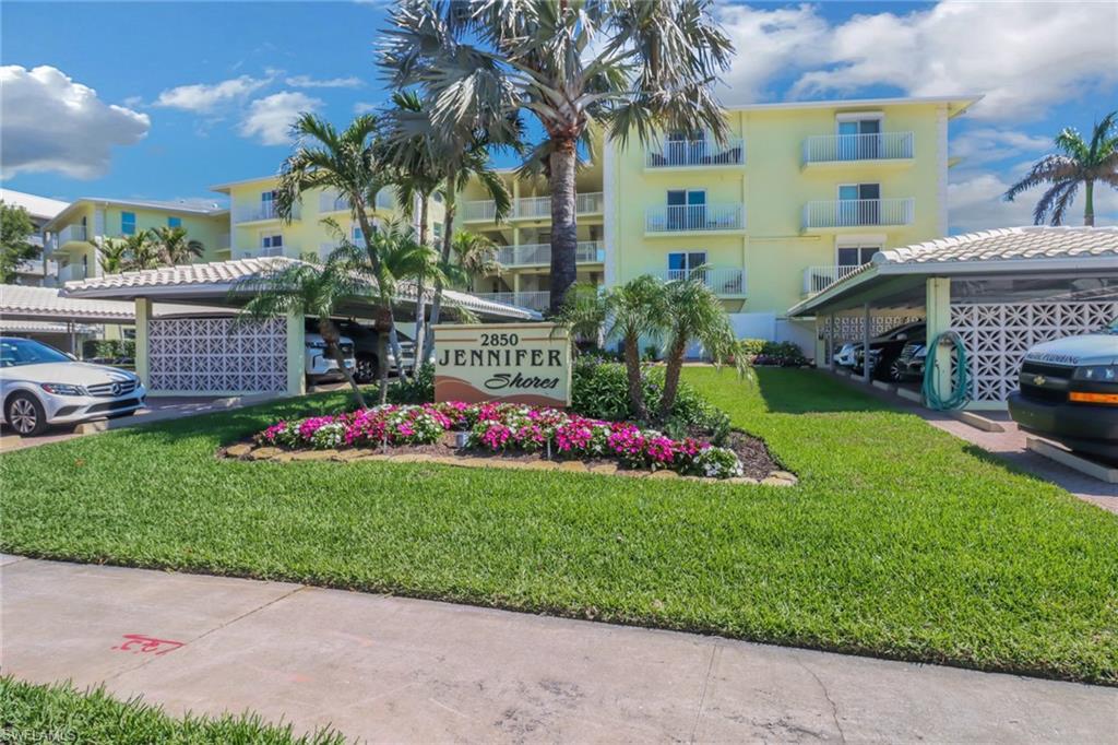 2850 Gulf Shore Blvd N # 203 Property Photo 2
