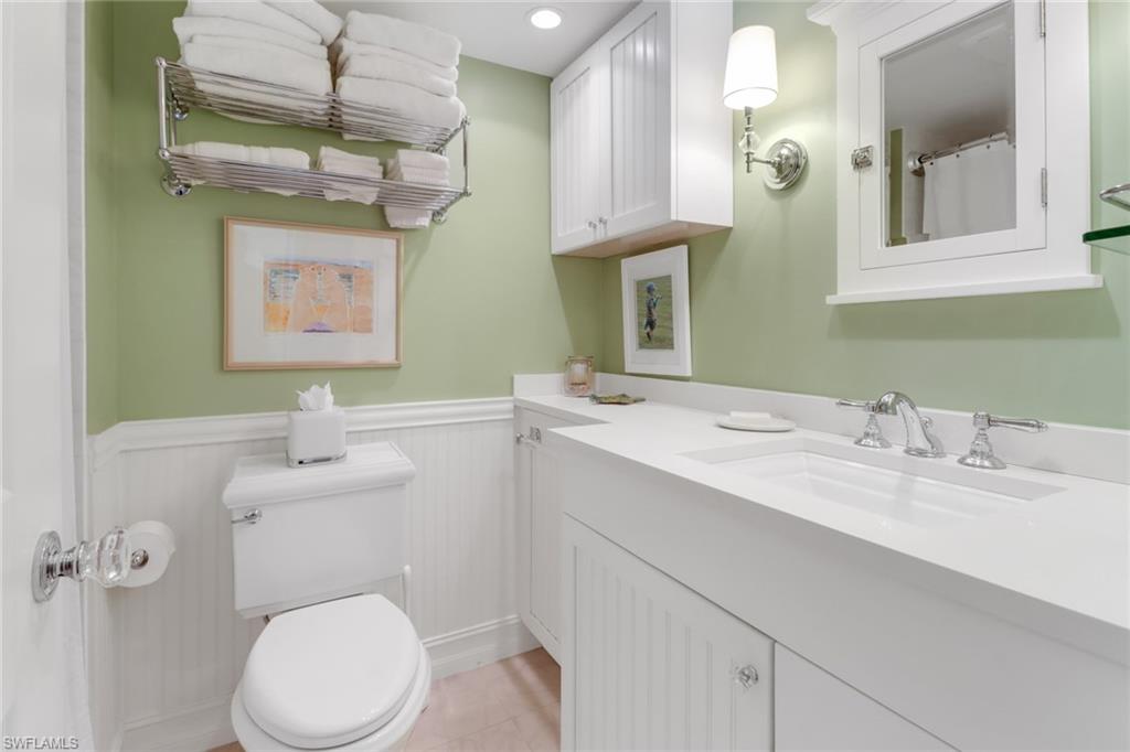 2850 Gulf Shore Blvd N # 203 Property Photo 14