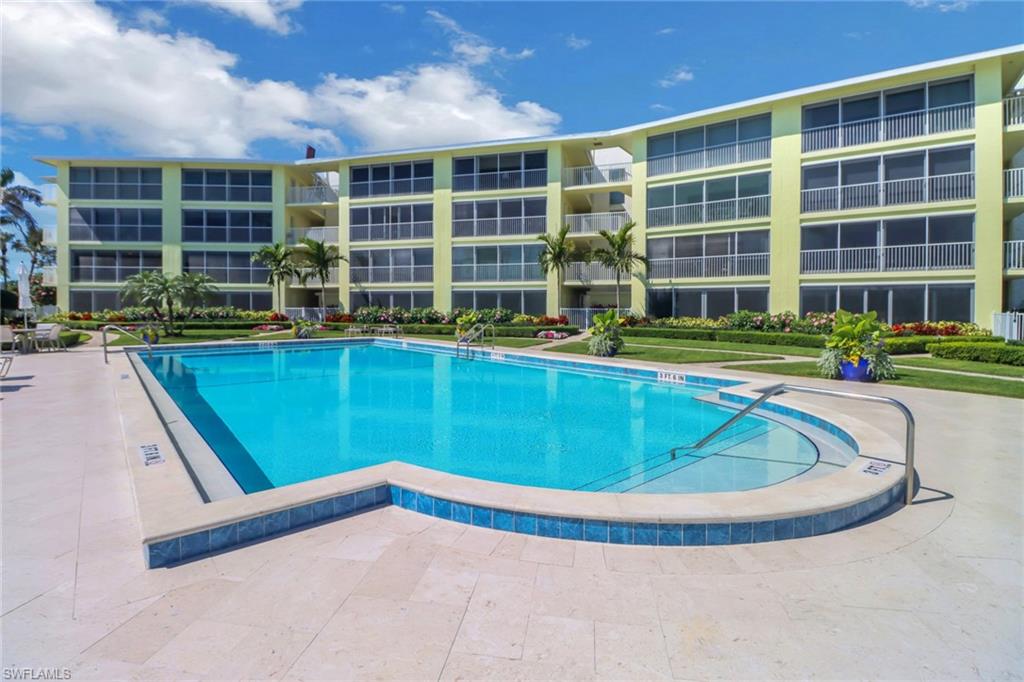 2850 Gulf Shore Blvd N # 203 Property Photo 17