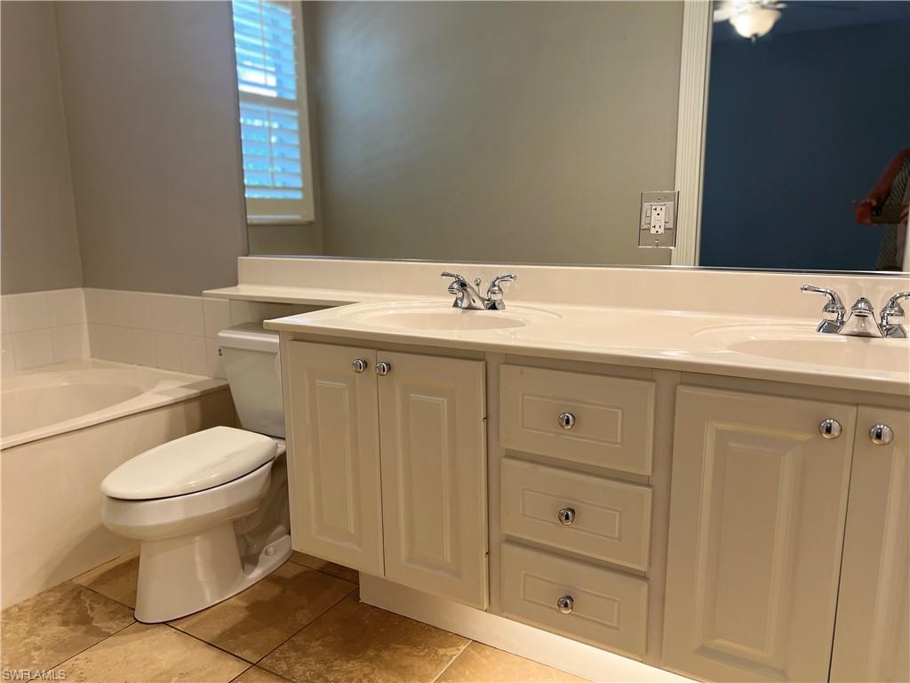28234 Villagewalk Cir Property Photo 11