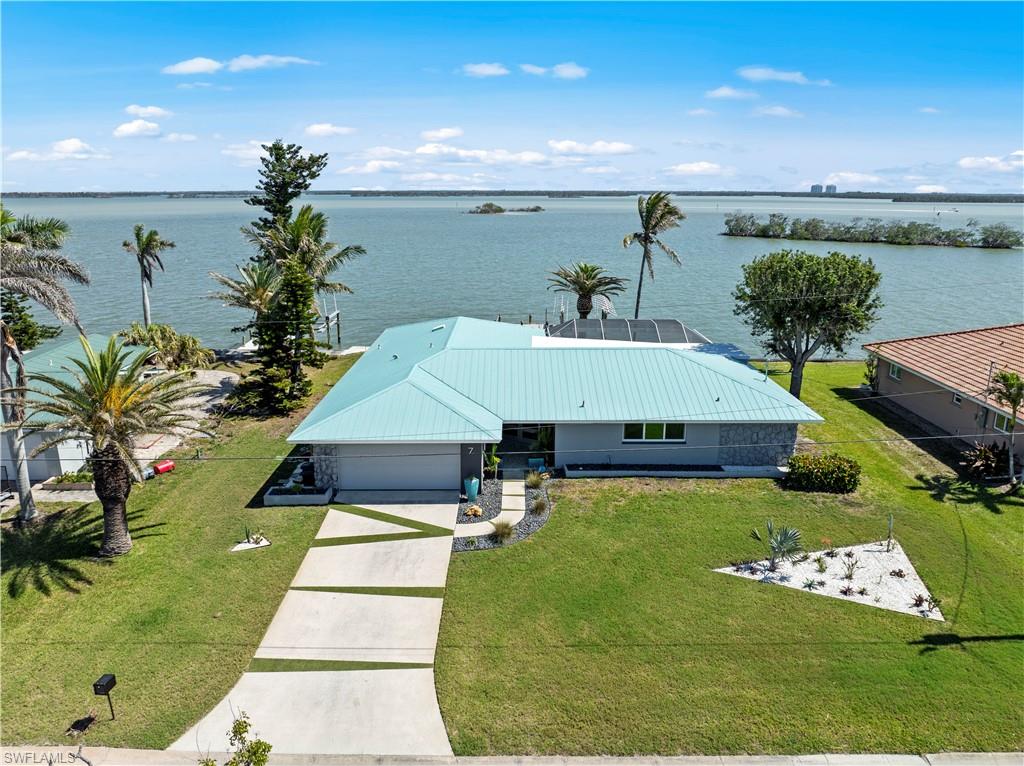 7 Bayview Blvd Property Photo