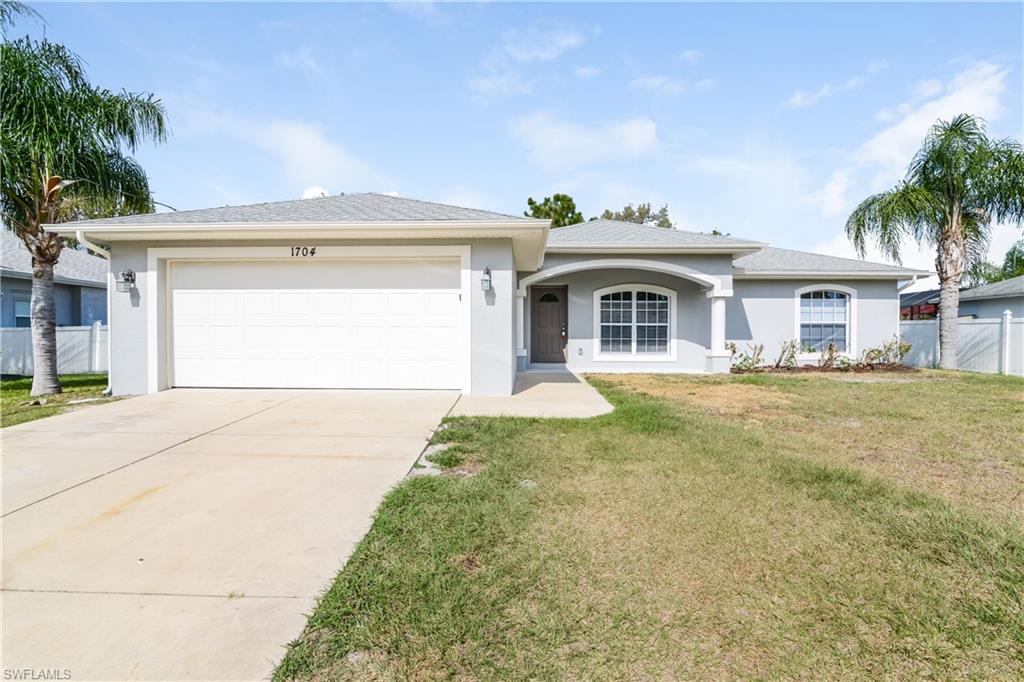 1704 Lindsay Ave Property Photo