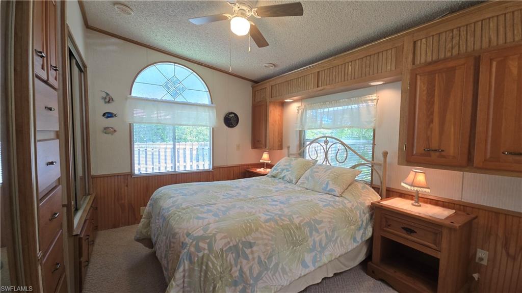 1012 Crystal Lake Dr Property Photo 14