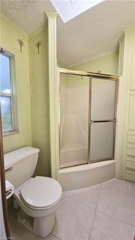 1012 Crystal Lake Dr Property Photo 18