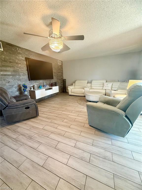 1020 Palm View Dr # 101c Property Photo 6