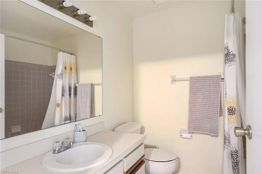 1310 Sw 35th Ter Property Photo 23