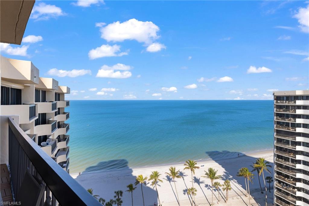 4001 Gulf Shore Blvd N Property Photo 2