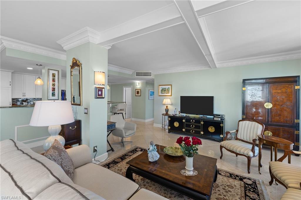 4001 Gulf Shore Blvd N Property Photo 12