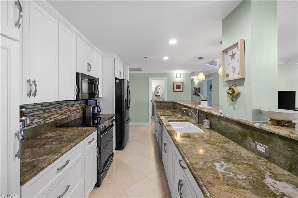 4001 Gulf Shore Blvd N Property Photo 16