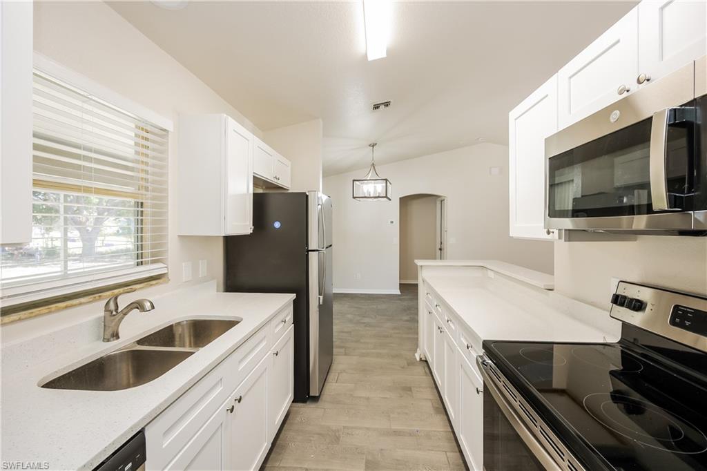 2496 De Vore St Property Photo 8