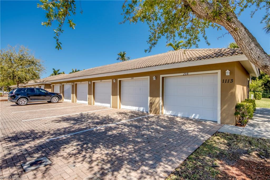 1113 Winding Pines Cir # 108 Property Photo 2