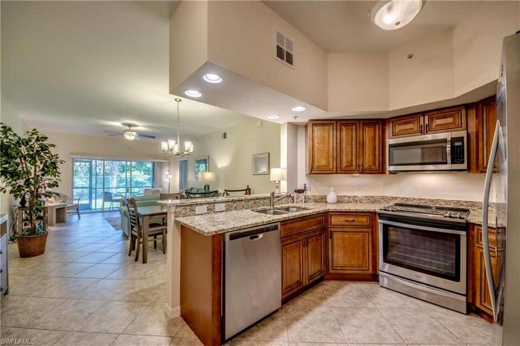 1113 Winding Pines Cir # 108 Property Photo 4