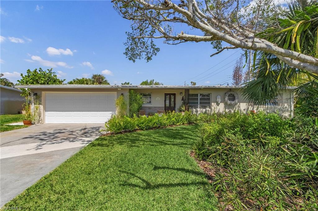 1575 Grace Ave Property Photo