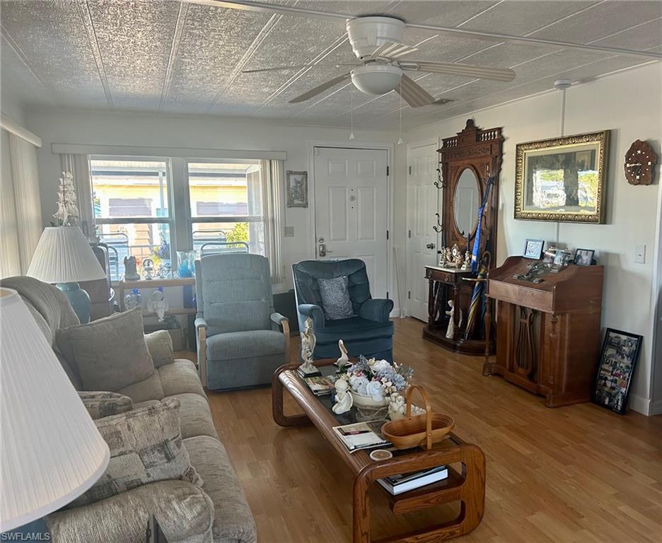 172 Palm Harbor Property Photo 13
