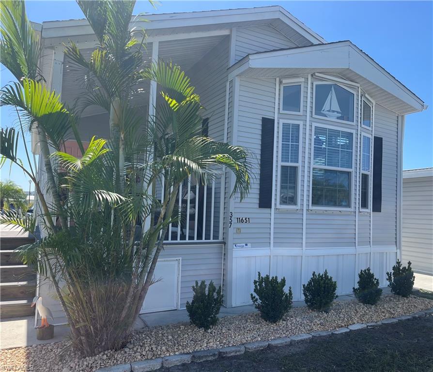 11651 Bubble Shell Dr Se Property Photo 2