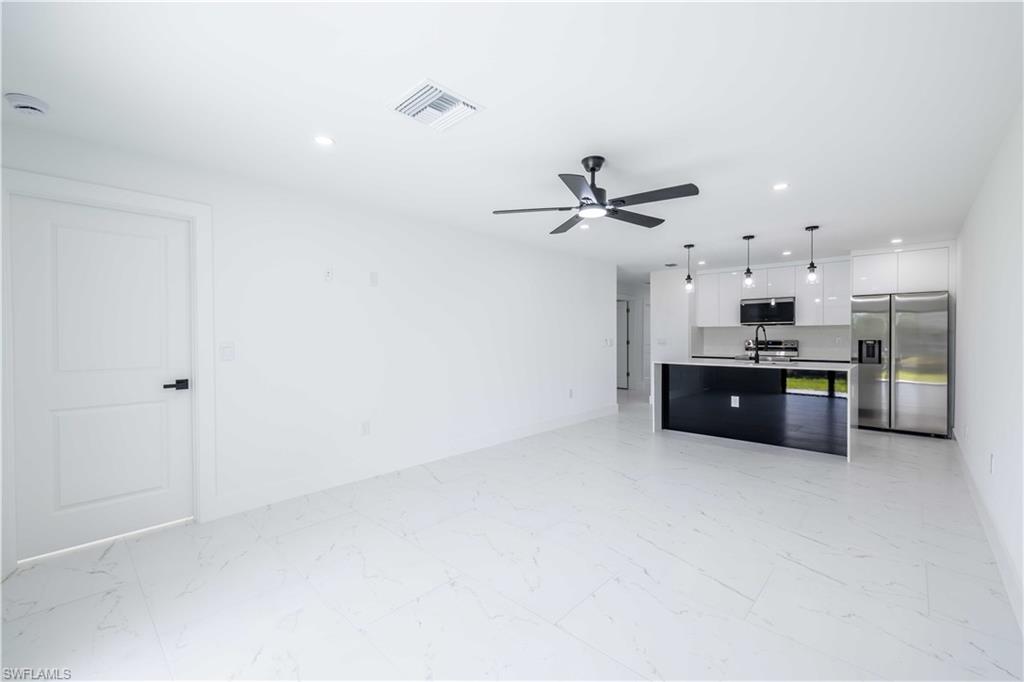338 Harry Ave S Property Photo 16