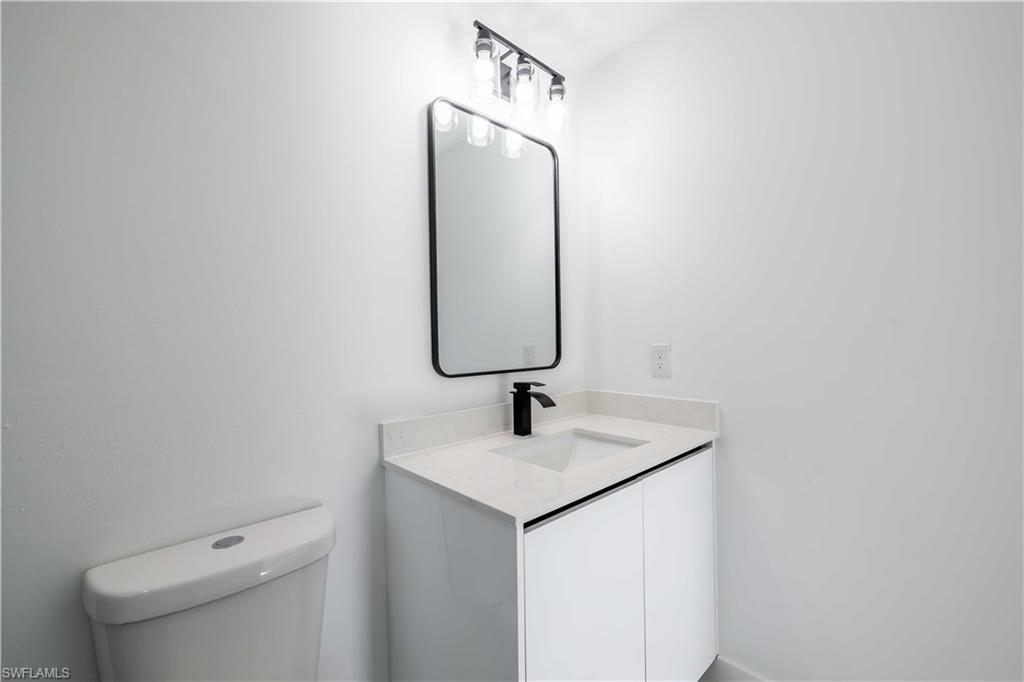 338 Harry Ave S Property Photo 23