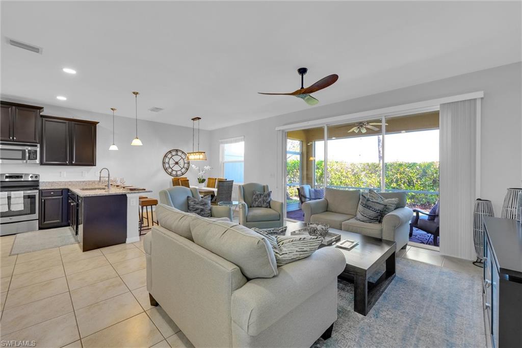 10850 Alvara Way Property Photo 3