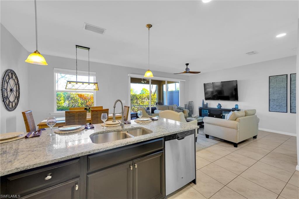 10850 Alvara Way Property Photo 11
